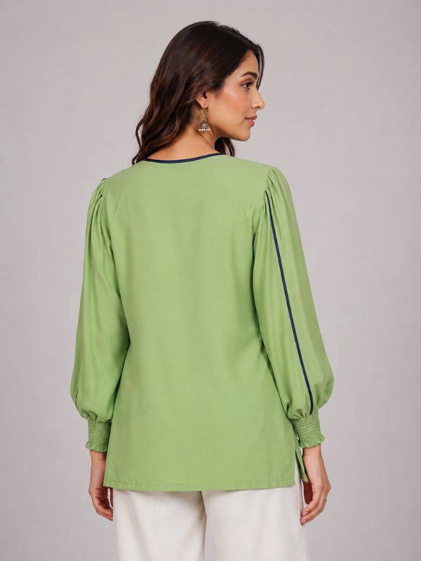 Women’s Tops