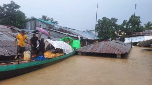 খাগড়াছড়িতে নিচু জলাভূমির বাড়িঘরে পানি